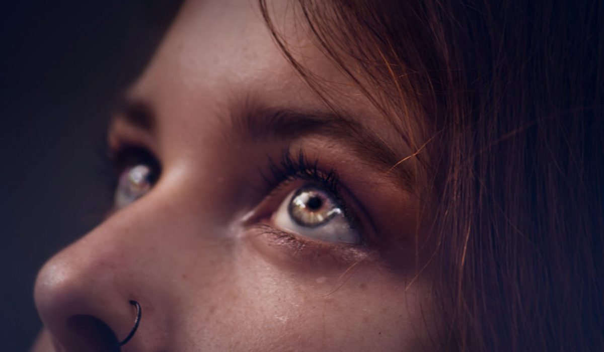 close-up-shot-of-woman-s-eye